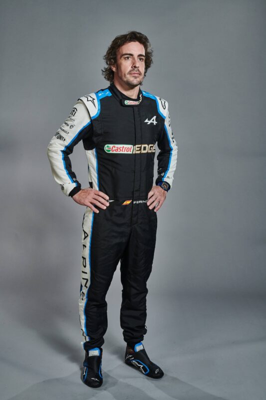 Modern F1 racing costumes – a perfect example of how racing gear combines safety features and stylish design.