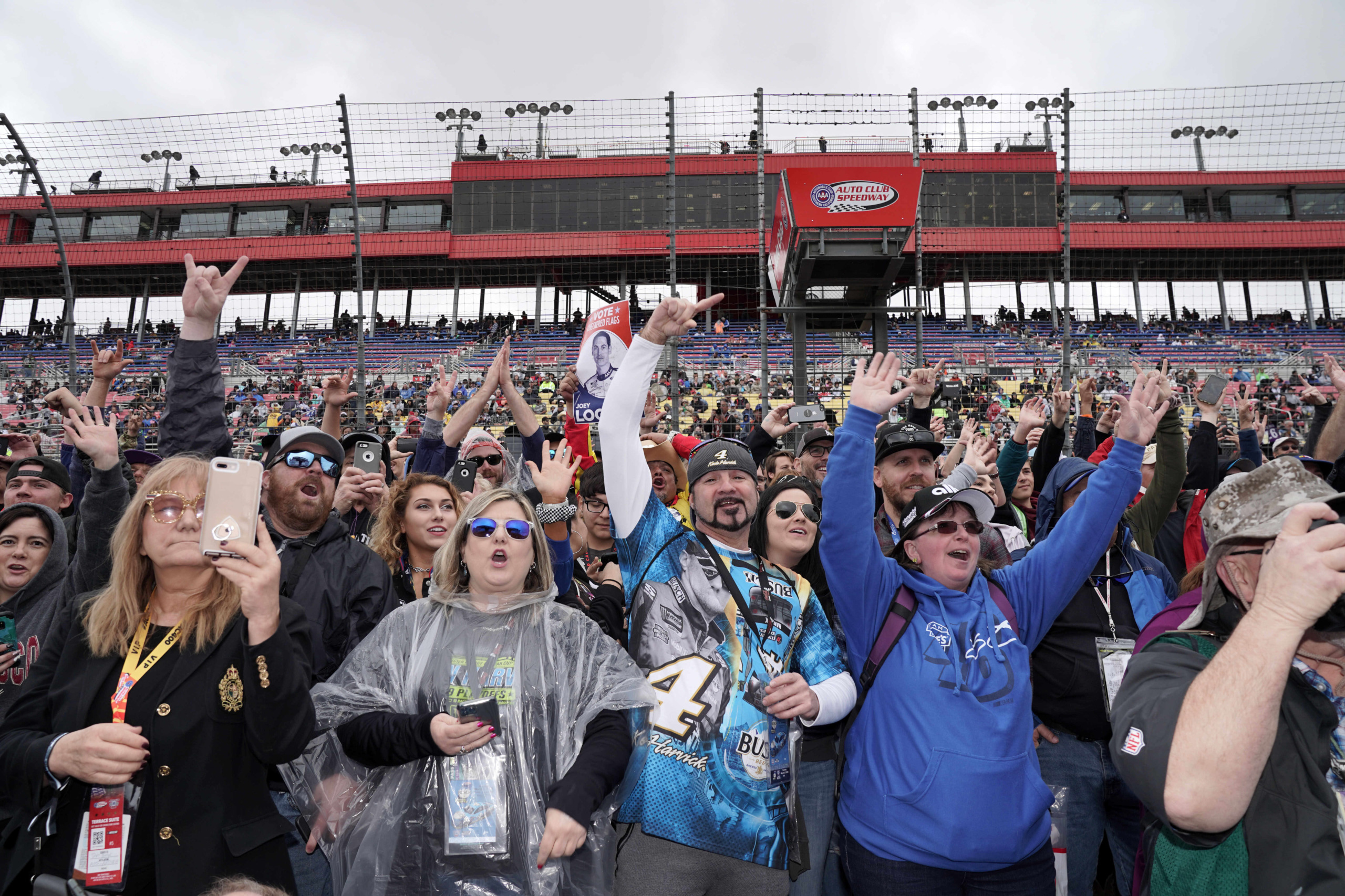 NASCAR vs F1 fans - two different but equally passionate fanbases