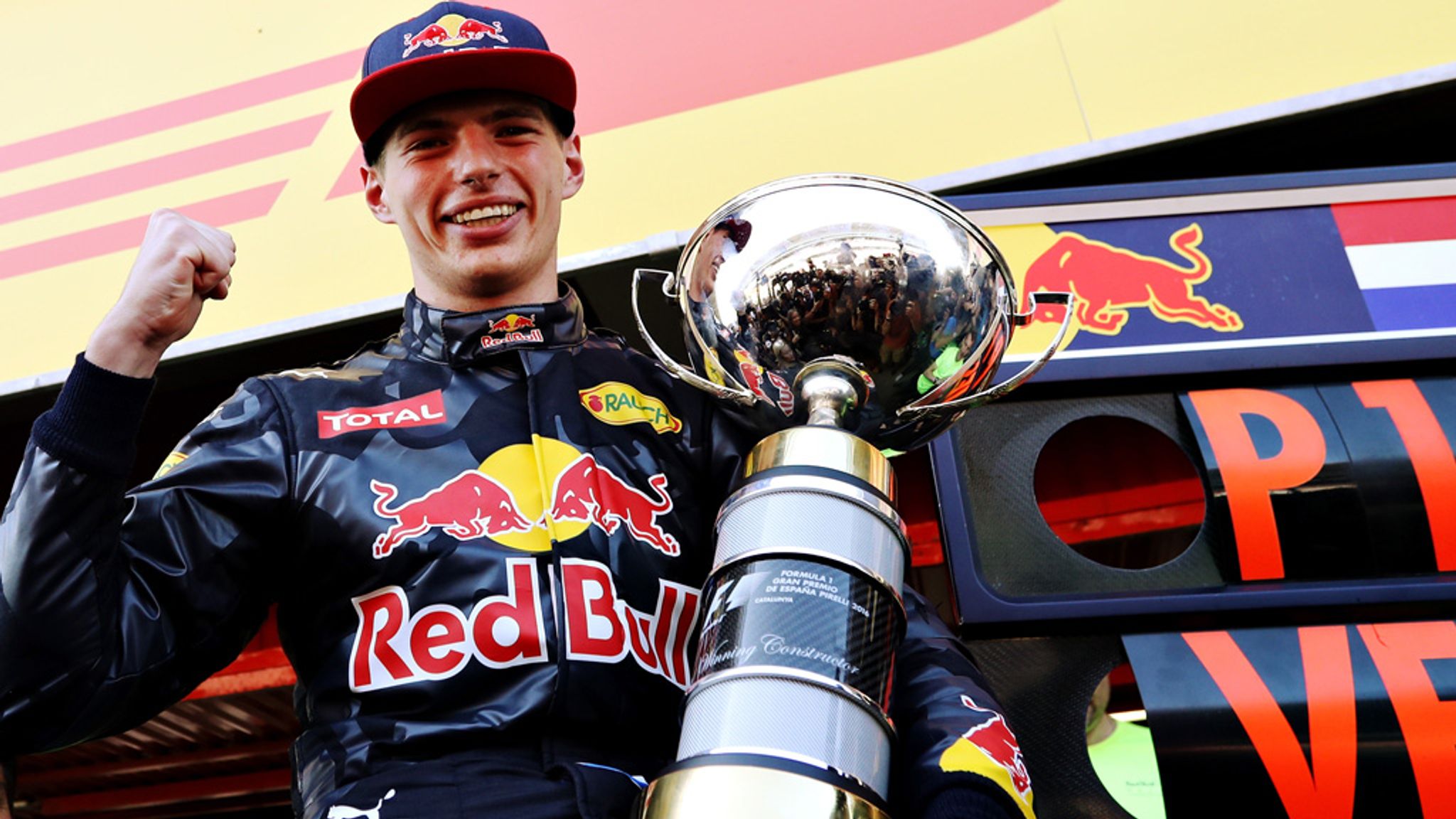 Max Verstappen driving in dramatic F1 conditions