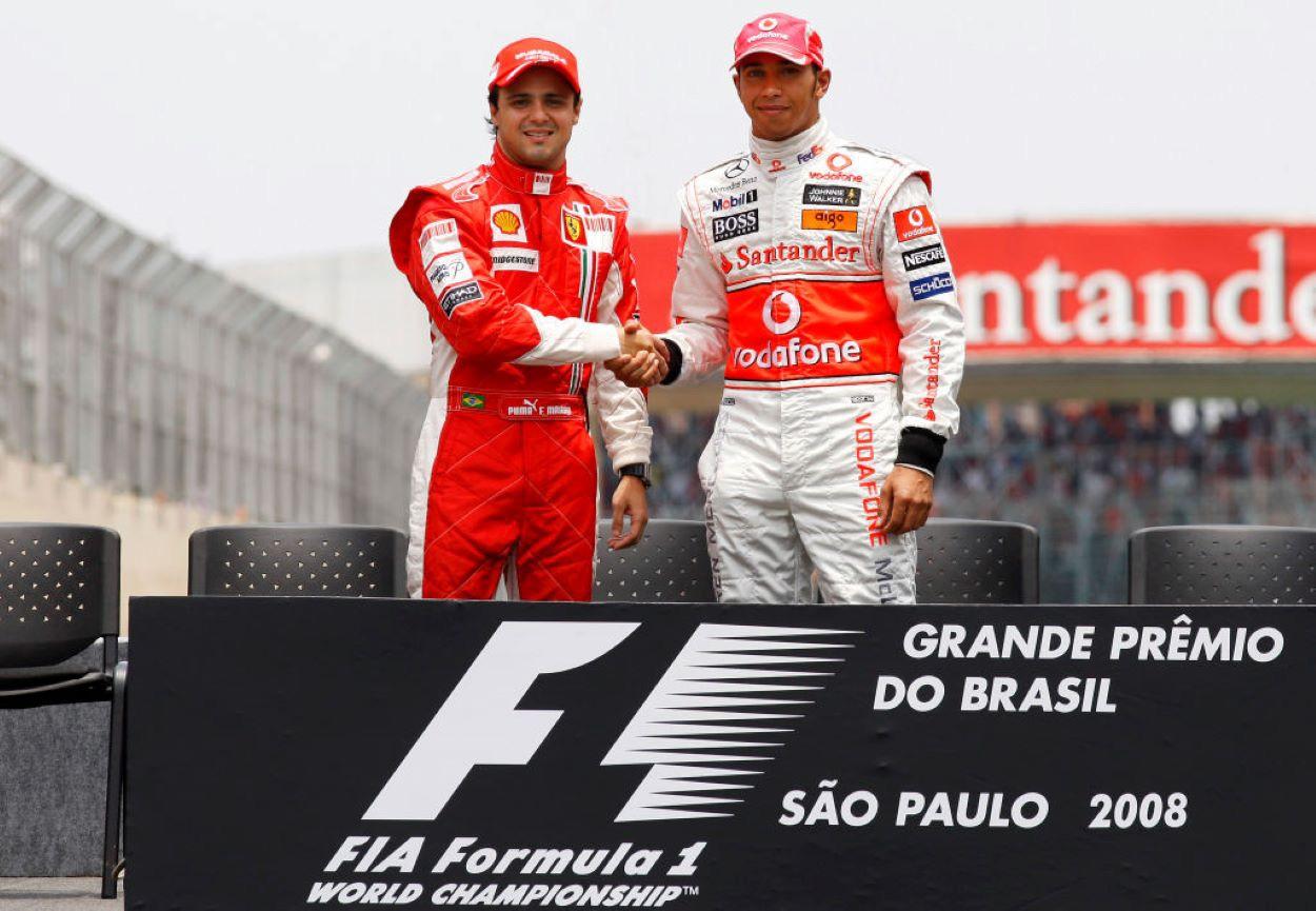 F1 race action dramatic moment Abu Dhabi